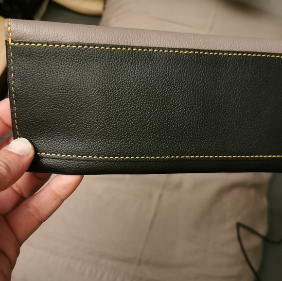 Dooney and Bourke purse and wallet - Picture 9 of 9